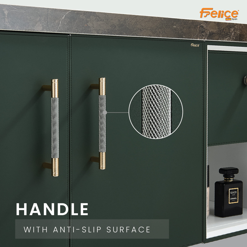 Handle with Anti-Slip Surface